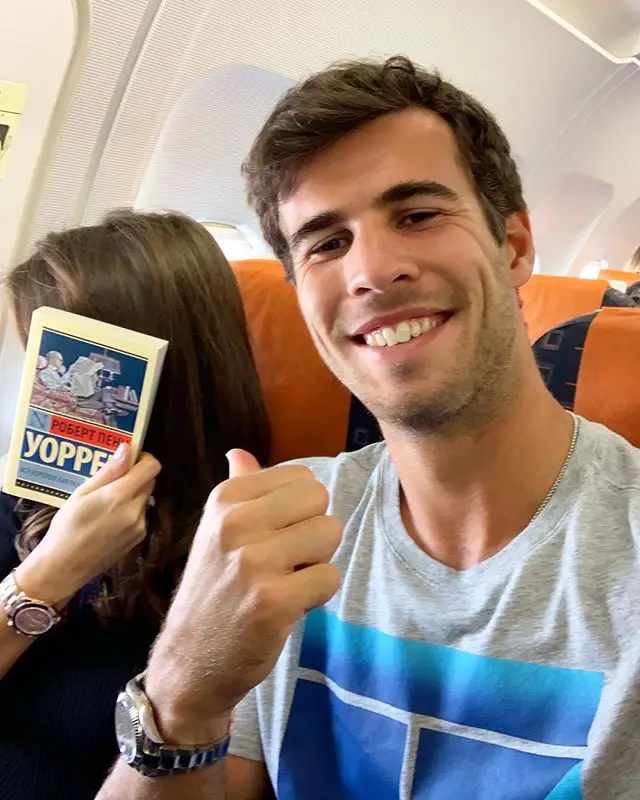 Karen Khachanov My wife doesnt like selfies image